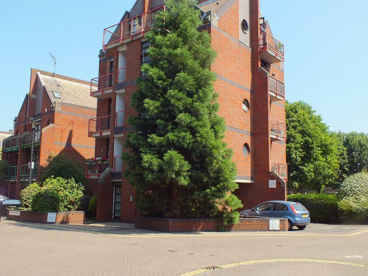 Rotherhithe Apartment Near Park And River Лондон Екстериор снимка